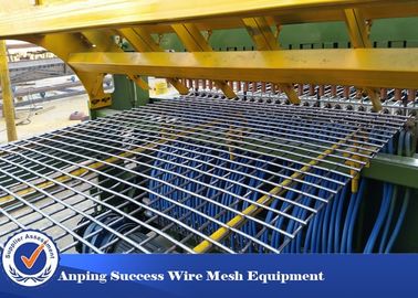 中国 床の屋根ワイヤー網380vのための専門の塀の網の溶接機  サプライヤー