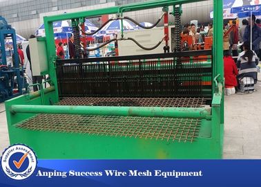 中国 編む網4KWのためのフル オートのひだを付けられた金網編む機械 サプライヤー