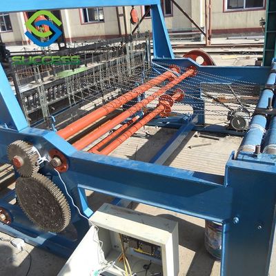 中国 高速生産のためのPLC制御ワイヤーメッシュ製造機械 220V/380V電圧 サプライヤー