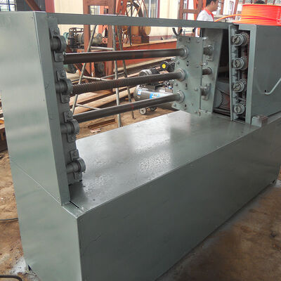 中国 穴サイズ 6 8 8 10 10 12 12 15 PVCコーティングワイヤーを利用した、耐久性のあるワイヤーメッシュ製造を提供する蛇籠製造機 サプライヤー