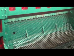 拡大された金属機械